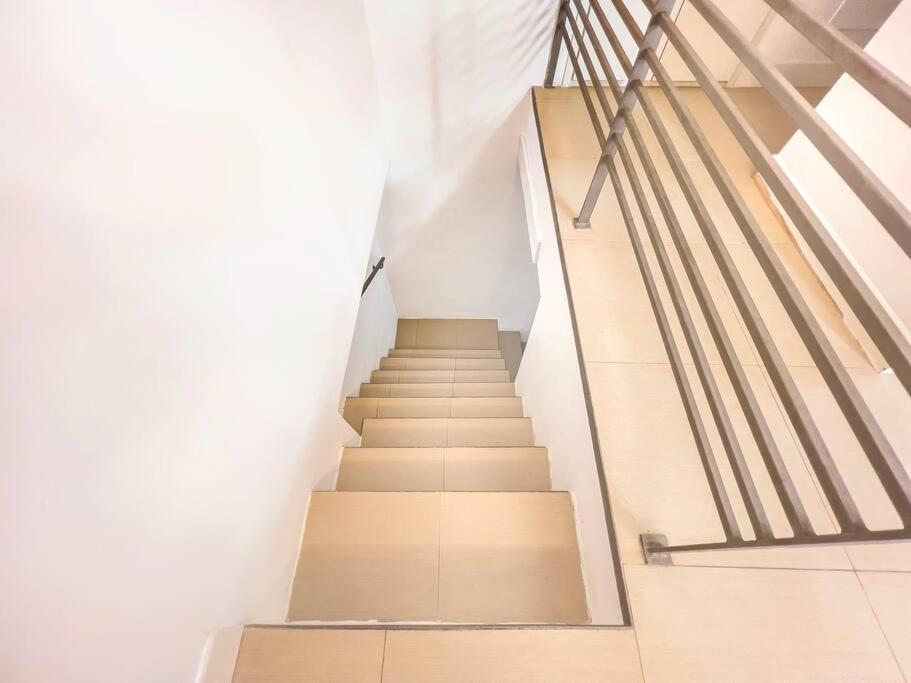 Suite Indipendente Su Due Livelli Rome Luaran gambar
