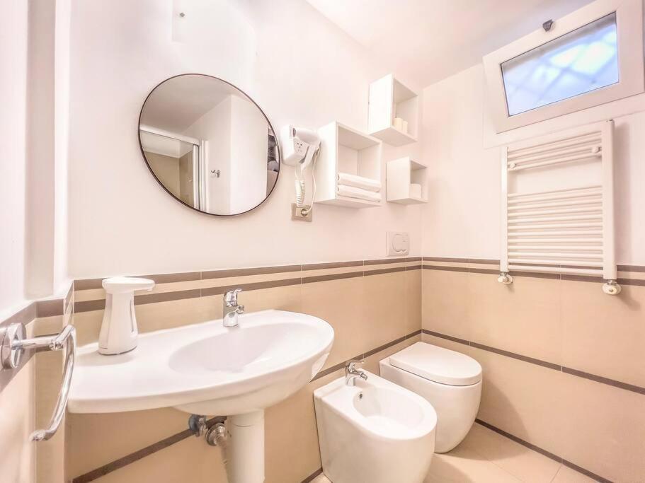 Suite Indipendente Su Due Livelli Rome Luaran gambar